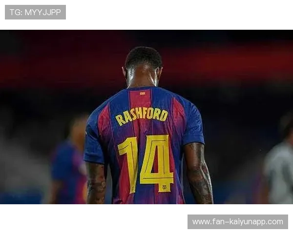 神操作！曼联追巴西新星替代拉什福德，巴萨靠20%条款躺赚，曼联传奇_面对巅峰期的巴萨支柱 我就像业余球员