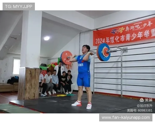 举重学院推动青少年训练的科学化评估与成长预警，青少年举重队